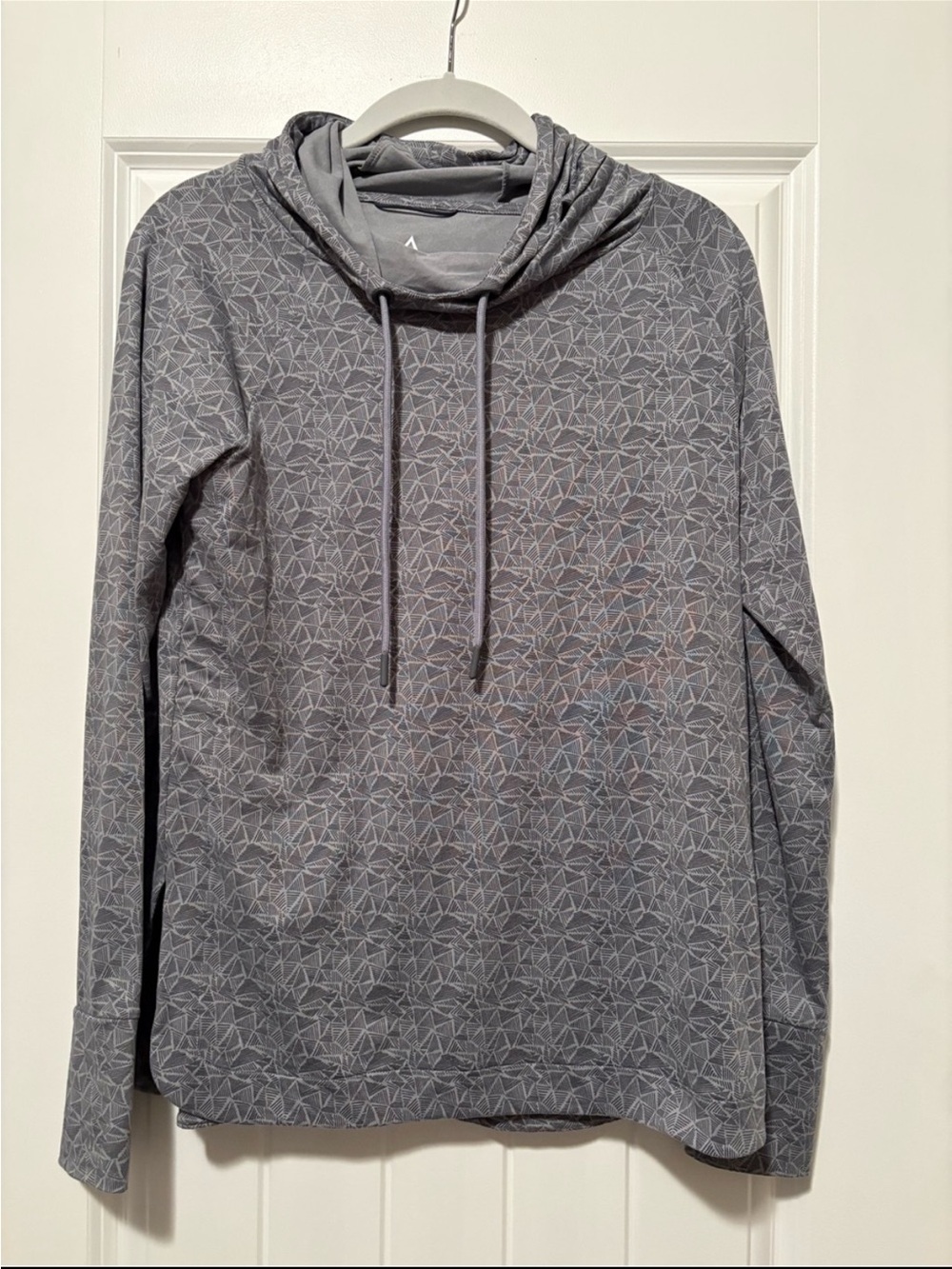 Ascend Women's Gray Geometric Cowl Neck Long Sleeve Top